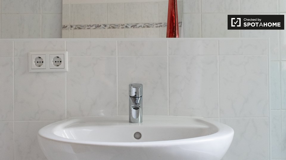 Double room Berlin, 7 beds, 100m² — photo 1