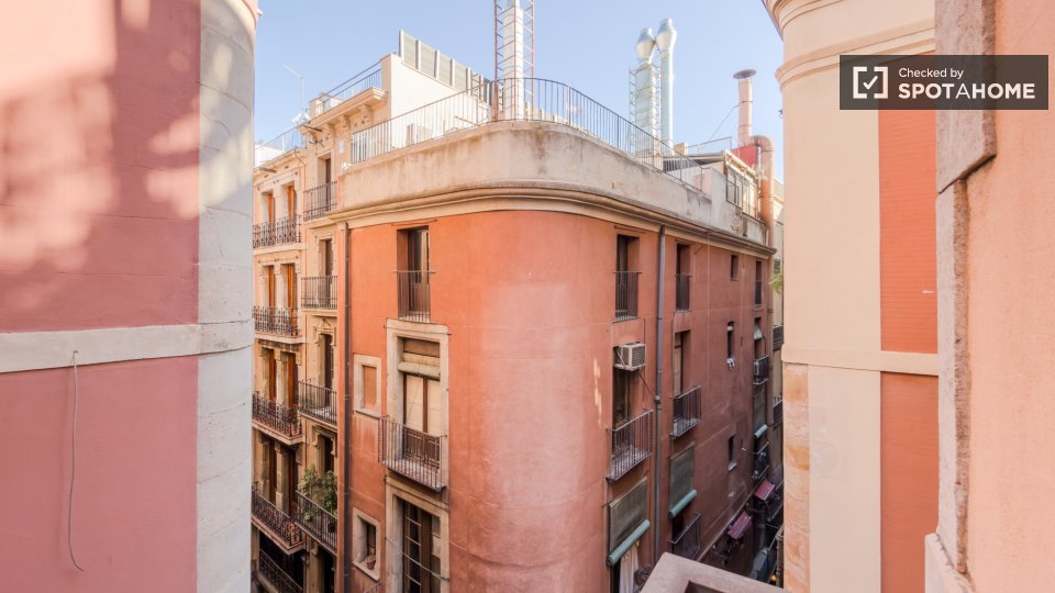 Apartment Barcelona, 1 bed, 92m² — photo 22