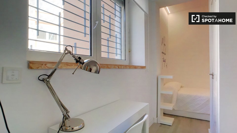 Double room Madrid, 6 beds — photo 6