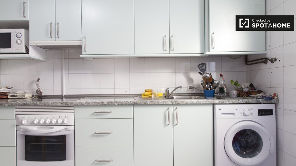 Double room Madrid, 2 beds, 120m² — photo 14