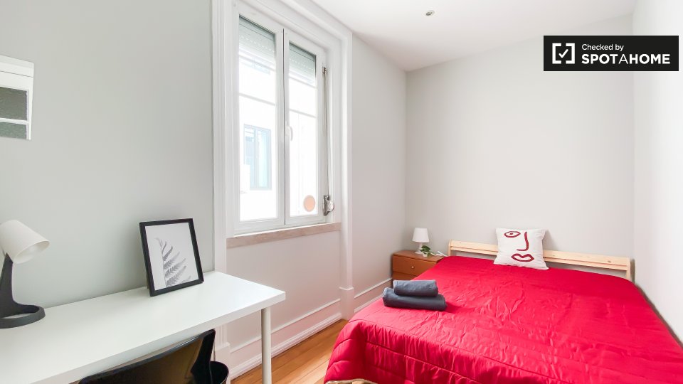 Double room Lisbon, 7 beds, 130m² — photo 2