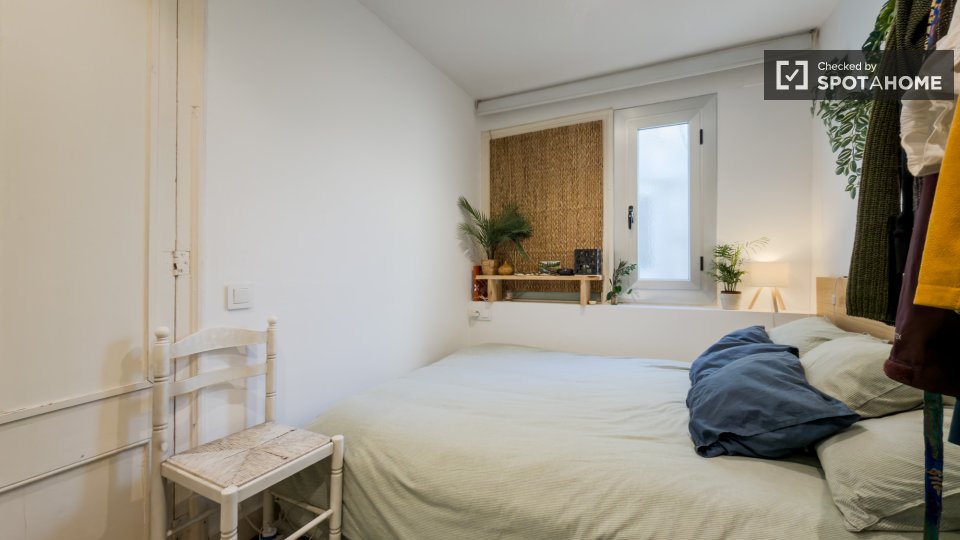 Double room Barcelona, 2 beds — photo 17