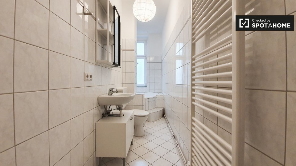 Double room Berlin, 3 beds — photo 8