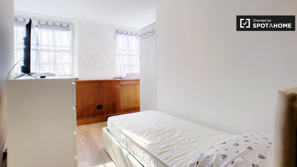 Double room Milan, 8 beds, 300m² — photo 18