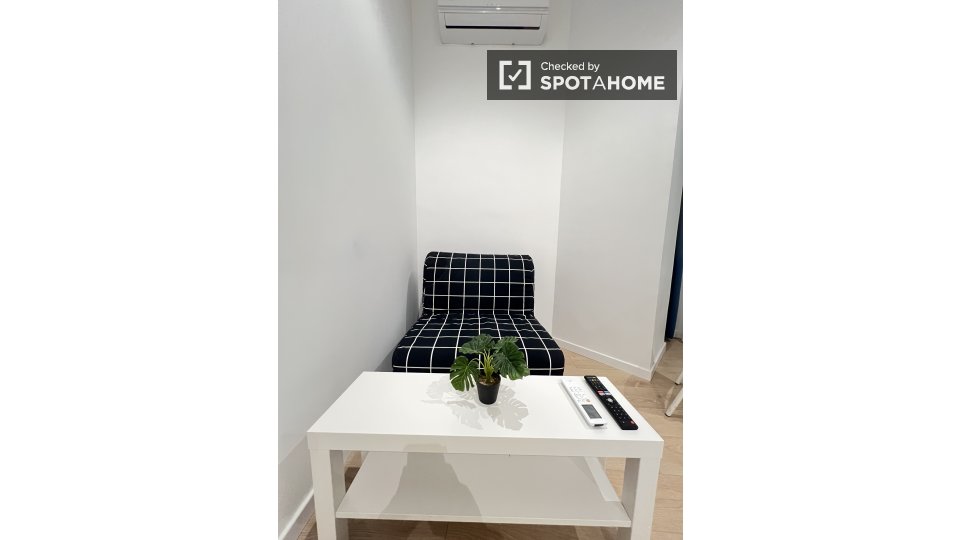 Apartment mono Madrid, 22m² — photo 24