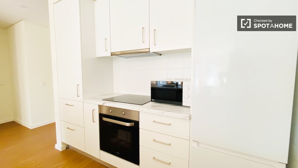 Apartment Lisbon, 1 bed — photo 3