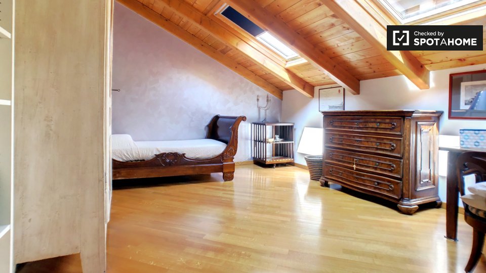 Double room Milan, 1 bed, 400m² — photo 5