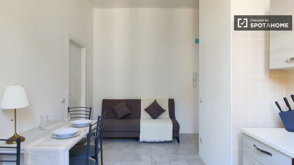 Apartment Milan, 1 bed — photo 1