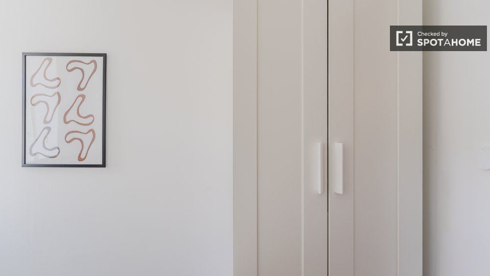 Double room Berlin, 6 beds, 82m² — photo 6
