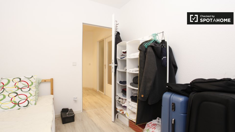 Double room Berlin, 4 beds, 89m² — photo 8