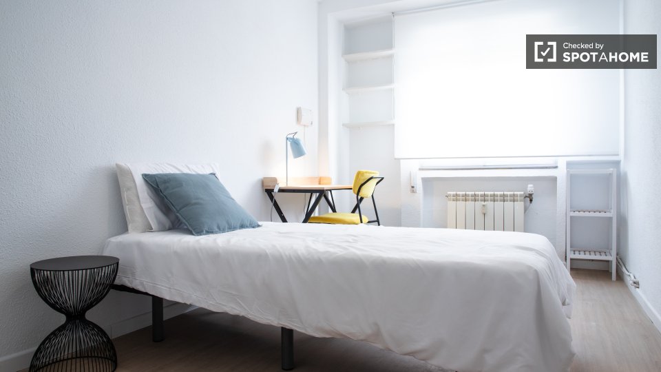 Double room Madrid, 4 beds — photo 2