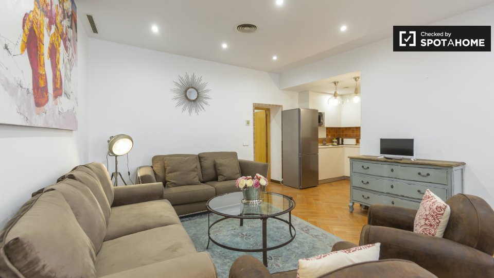 Apartment Madrid, 1 bed, 58m² — photo 2