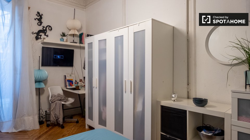 Double room Madrid, 9 beds — photo 4