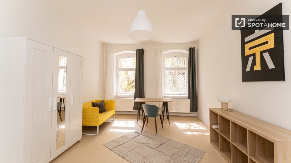 Double room Berlin, 3 beds — photo 11