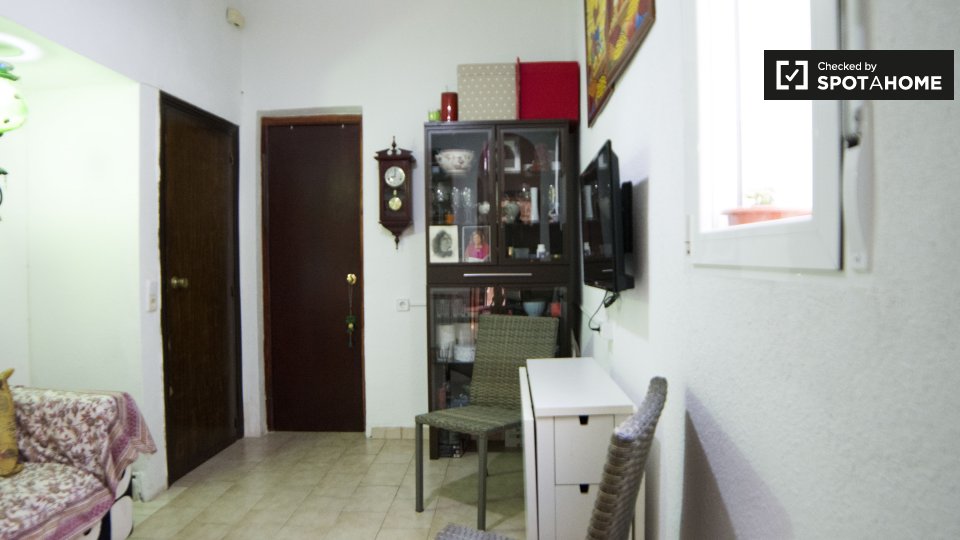 Double room Madrid, 4 beds, 80m² — photo 4