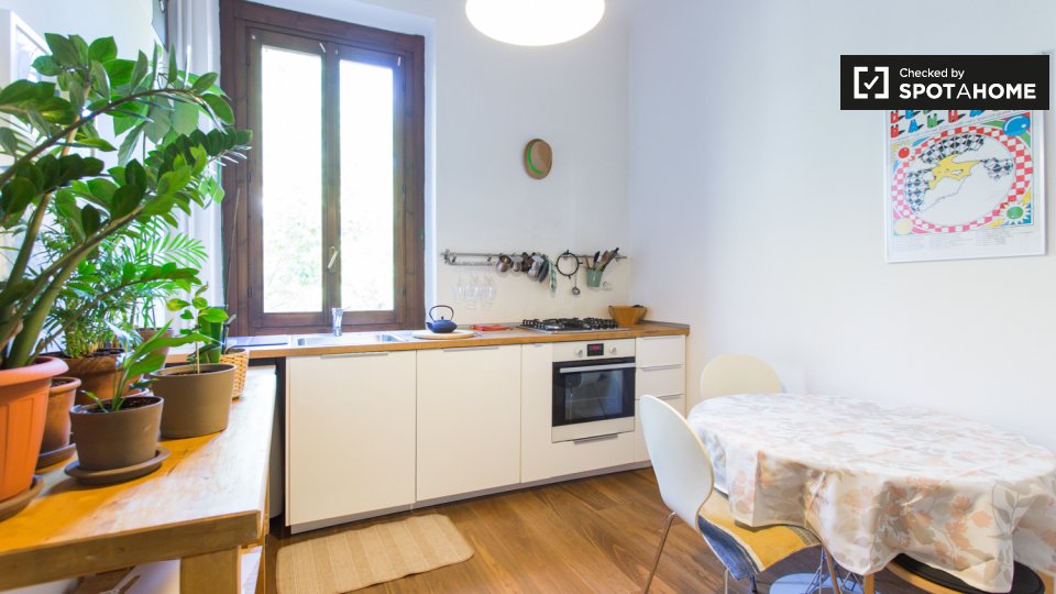 Double room Milan, 3 beds — photo 8