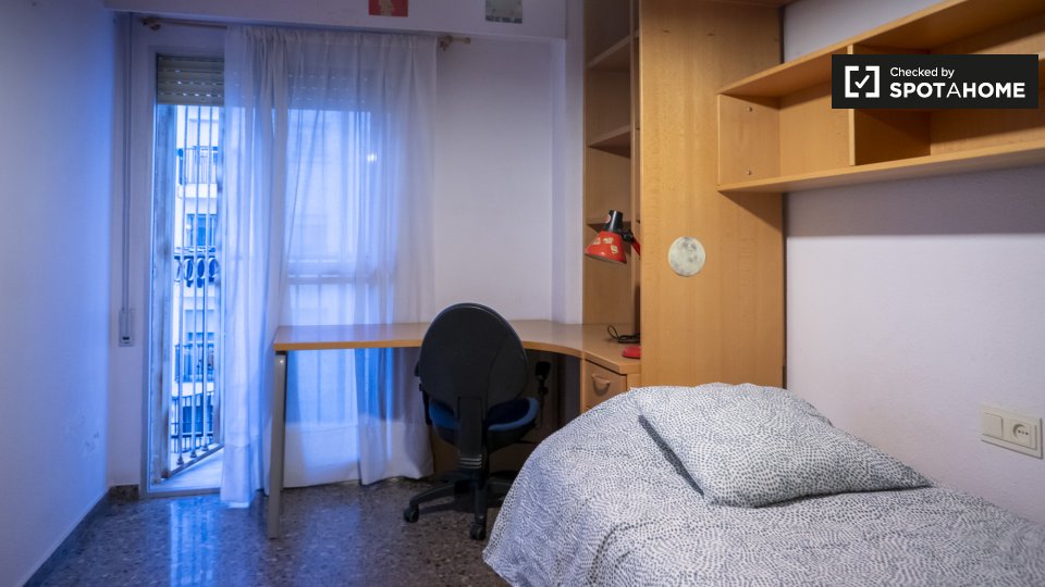 Double room Valencia, 7 beds — photo 3