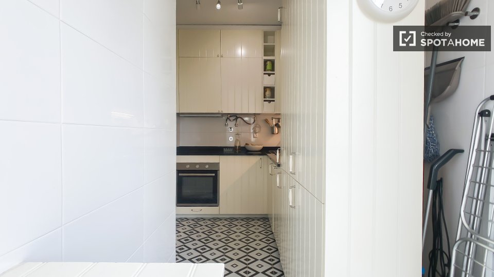Apartment Lisbon, 1 bed, 60m² — photo 1