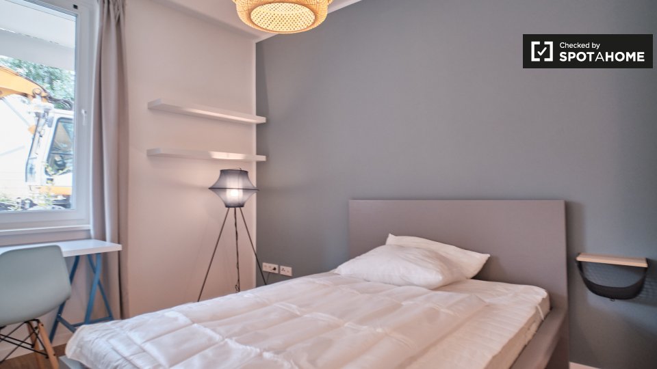 Double room Berlin, 3 beds — photo 2