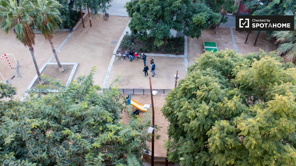 Apartment Barcelona, 1 bed, 55m² — photo 2