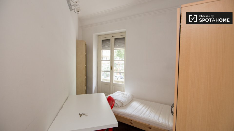 Double room Lisbon, 7 beds, 100m² — photo 2