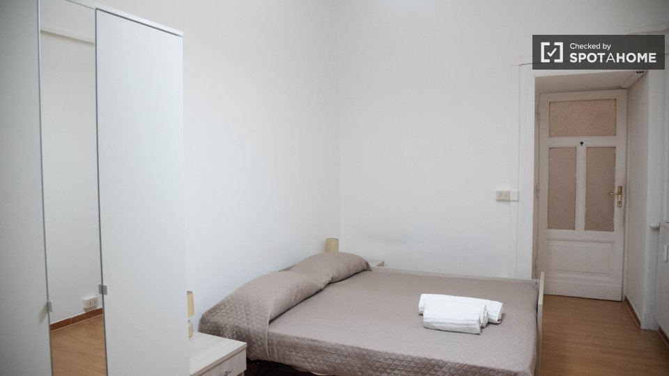 Double room Rome, 4 beds — photo 12