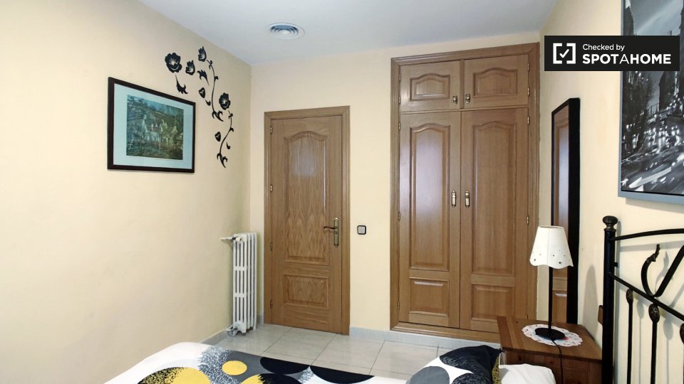 Apartment Madrid, 4 beds, 120m² — photo 18