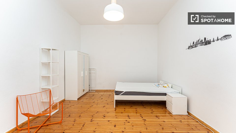Double room Berlin, 2 beds, 62m² — photo 15