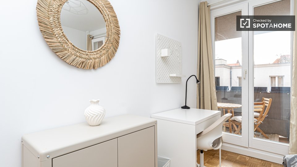 Double room Berlin, 6 beds, 124m² — photo 7