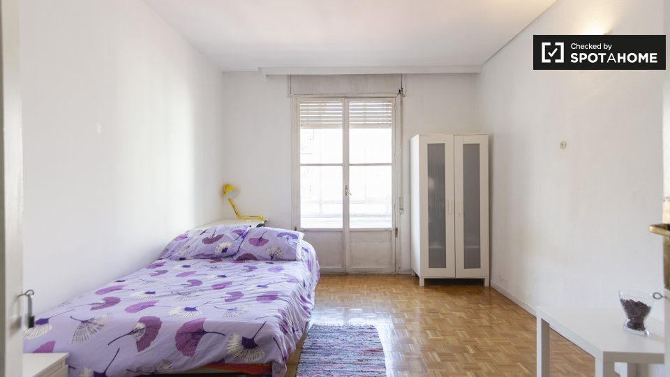 Double room Madrid, 9 beds — photo 1