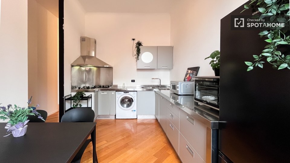 Double room Milan, 5 beds — photo 10