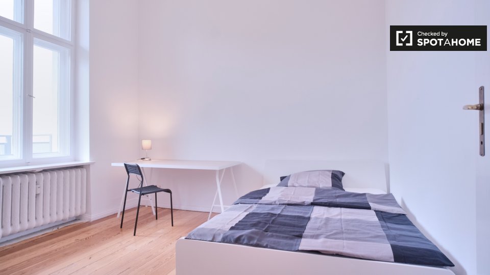 Double room Berlin, 8 beds, 67m² — photo 1