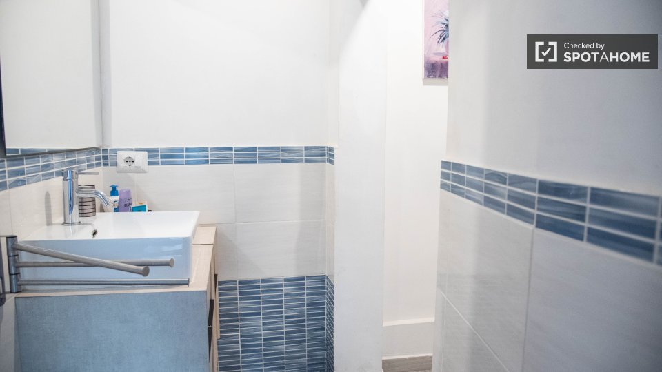 Apartment Rome, 4 beds, 60m² — photo 24