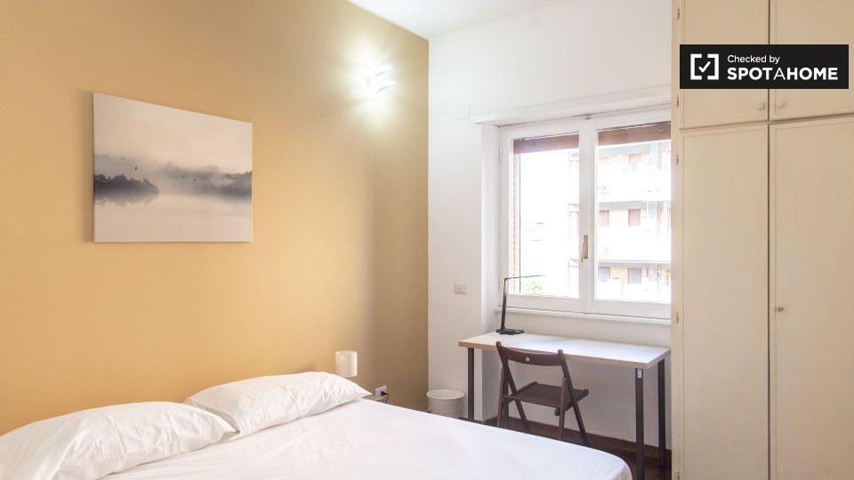 Double room Rome, 5 beds — photo 5
