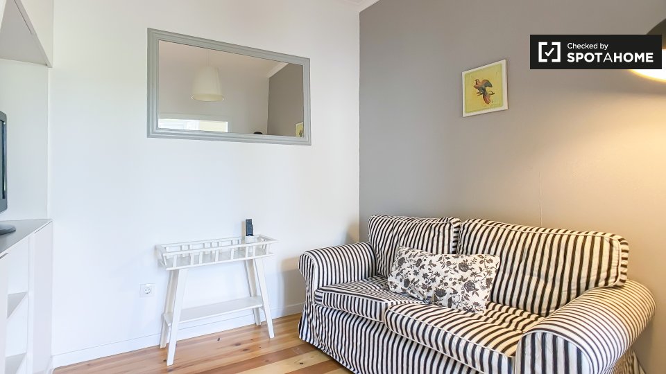 Apartment Lisbon, 1 bed — photo 12