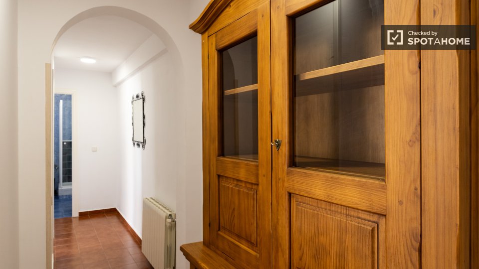 Double room Madrid, 4 beds — photo 10