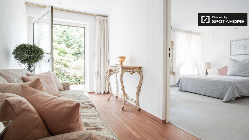 Apartment Berlin, 1 bed, 52m² — photo 2