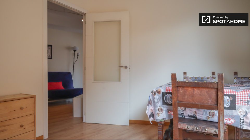 Double room Madrid, 2 beds — photo 1