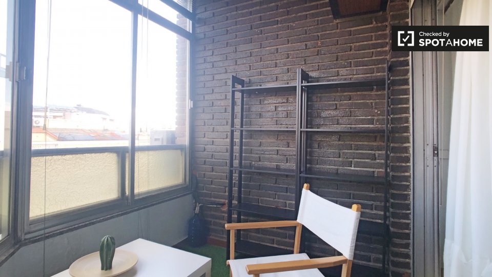 Double room Madrid, 5 beds, 133m² — photo 17