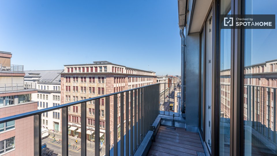 Double room Berlin, 9 beds, 158m² — photo 17