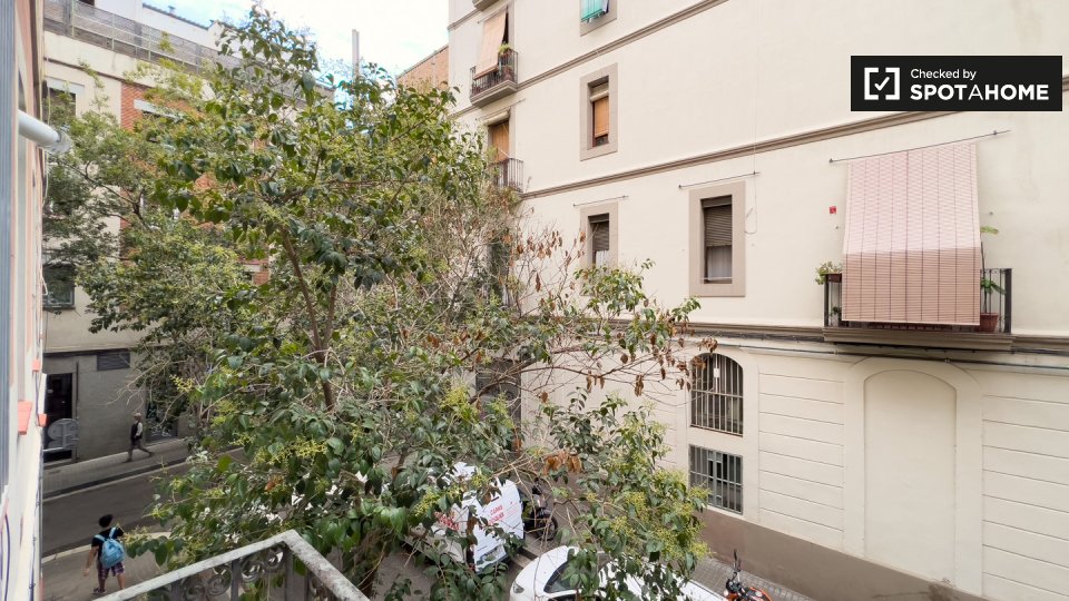 Apartment Barcelona, 1 bed, 36m² — photo 2