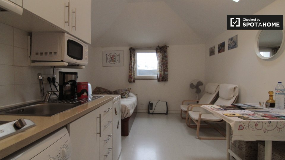 Apartment mono Lisbon, 20m² — photo 2