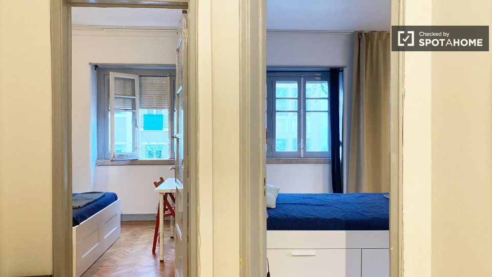 Double room Lisbon, 6 beds, 120m² — photo 19