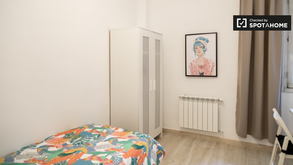 Double room Madrid, 8 beds — photo 1
