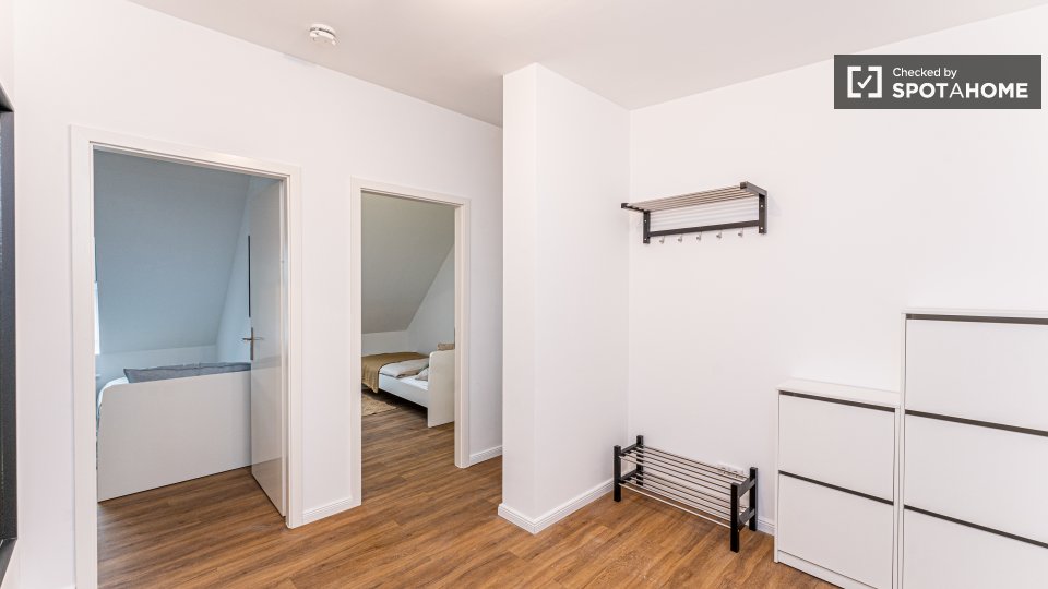 Double room Berlin, 5 beds, 105m² — photo 14