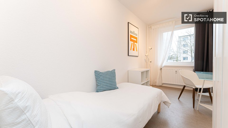 Double room Berlin, 4 beds, 66m² — photo 14