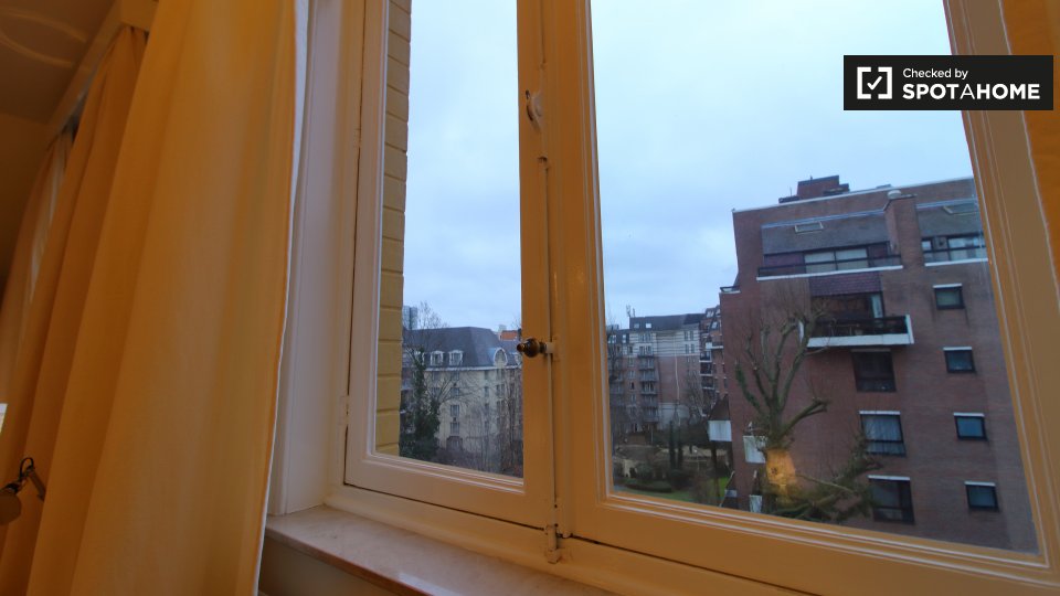 Double room Brussels, 11 beds, 750m² — photo 5