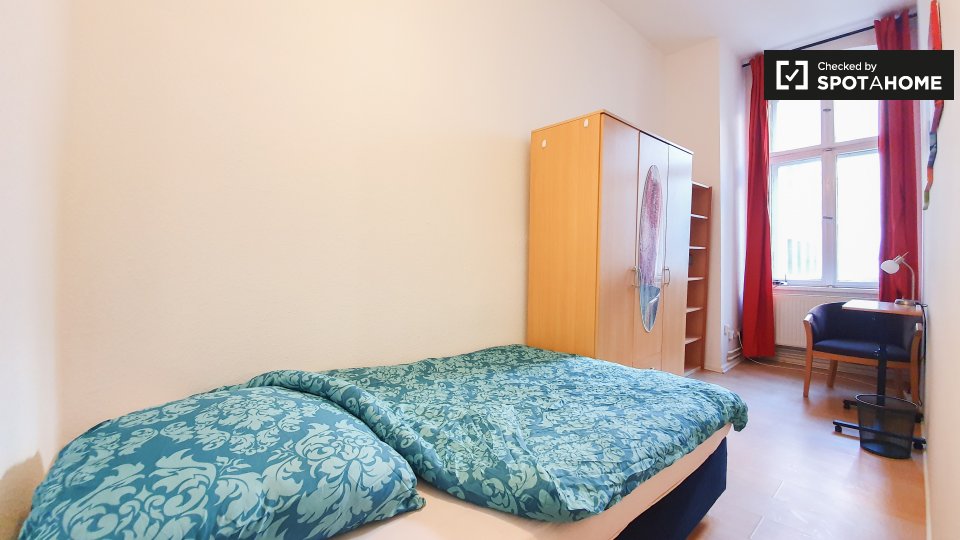 Double room Berlin, 3 beds, 55m² — photo 19