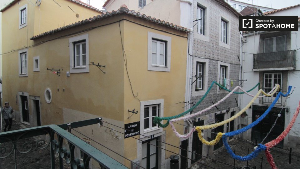 Apartment mono Lisbon, 35m² — photo 13