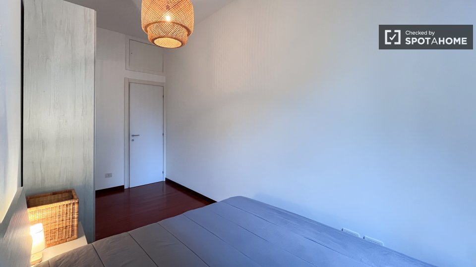 Double room Milan, 3 beds — photo 1